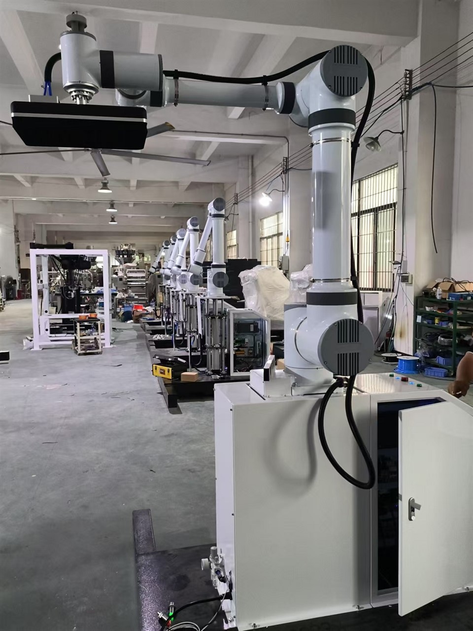 Robot di pallettizzazione per pannolini per bambini